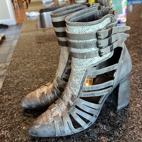 Freebird Jude Size 9 in Silver/ Grey - Picture 5 of 6